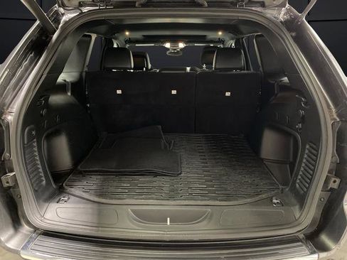 Used 2021 Jeep Grand Cherokee Limited w/ Trailer Tow Group IV image 15