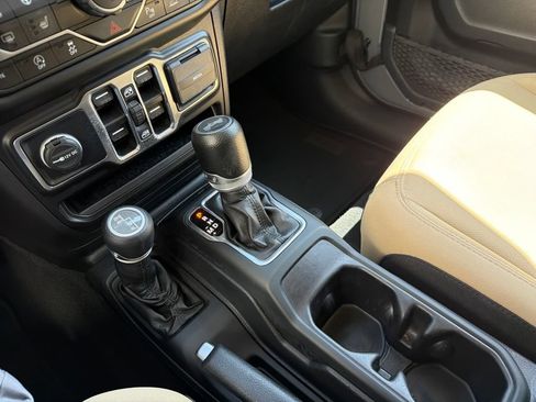 Used 2022 Jeep Wrangler Unlimited Sport AWD/4WD image 66