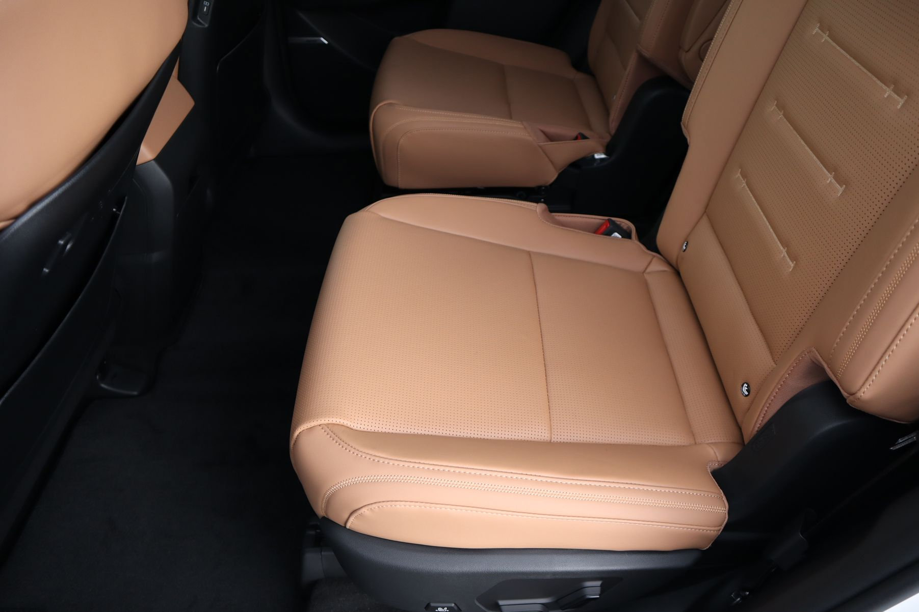 New 2027 Hyundai Santa Fe Calligraphy AWD/4WD image 18