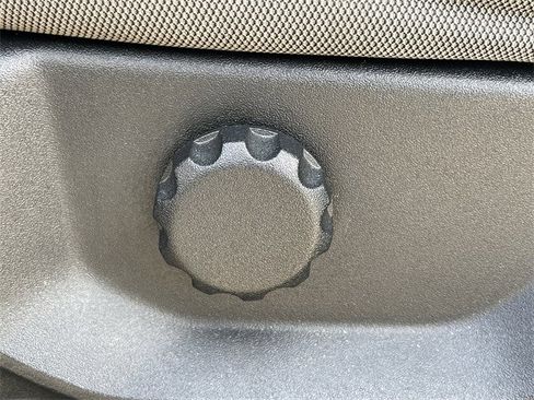 Used 2017 Ford F150 XLT w/ Trailer Tow Package image 21