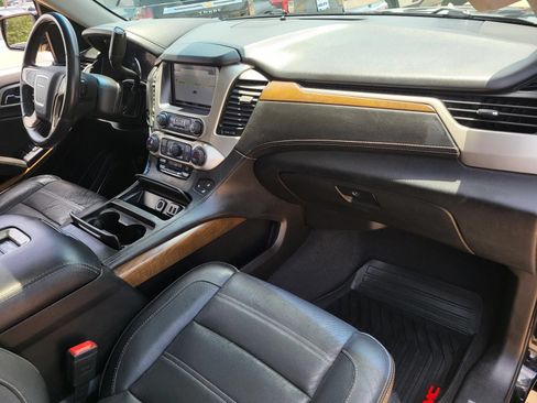 Used 2019 GMC Yukon Denali w/ Denali Ultimate Package RWD image 7