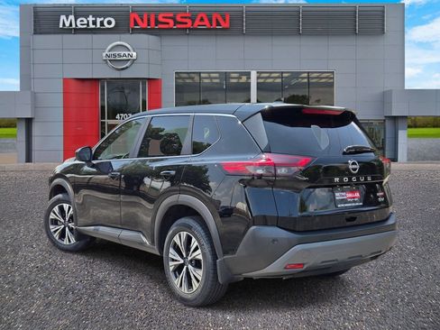 Used 2023 Nissan Rogue SV FWD image 4
