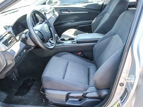 Used 2025 Toyota Camry LE FWD image 8