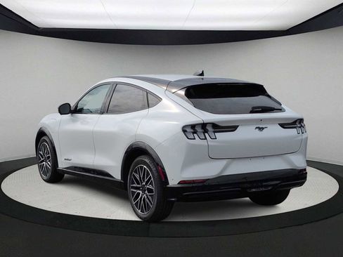 Used 2024 Ford Mustang Mach-E Premium image 6