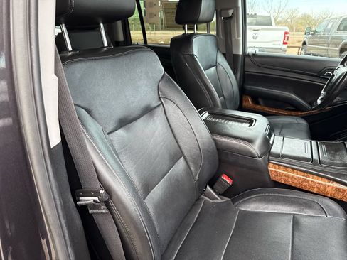 Used 2018 Chevrolet Suburban Premier AWD/4WD image 15