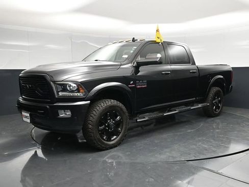 Used 2018 RAM 2500 Laramie w/ Sport Appearance Group AWD/4WD image 3