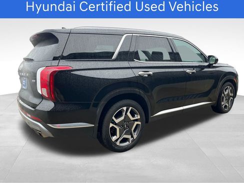 Used 2023 Hyundai Palisade Limited w/ Winter Package AWD/4WD image 11