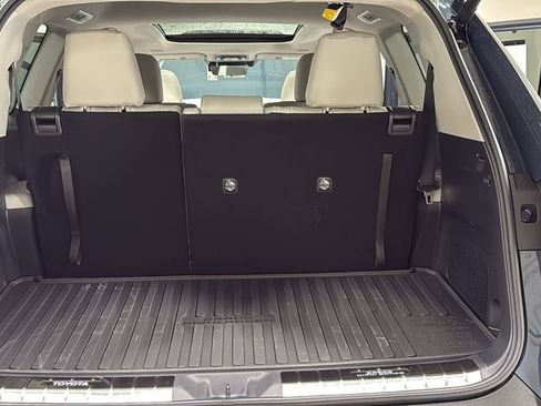New 2026 Toyota Grand Highlander Platinum image 16