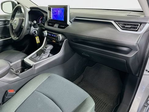 Certified 2025 Toyota RAV4 LE FWD image 28