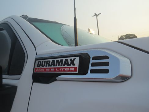 Used 2024 GMC Sierra 3500 Denali w/ Denali Reserve Package AWD/4WD image 9