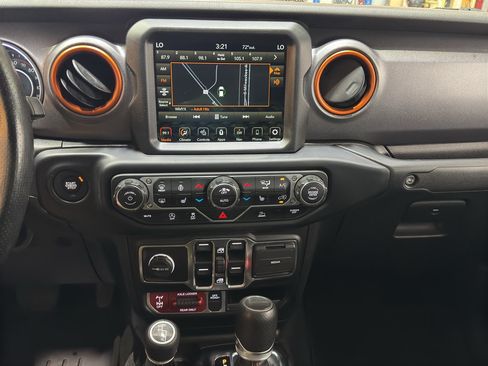 Used 2022 Jeep Gladiator Mojave w/ LED Lighting Group AWD/4WD image 26