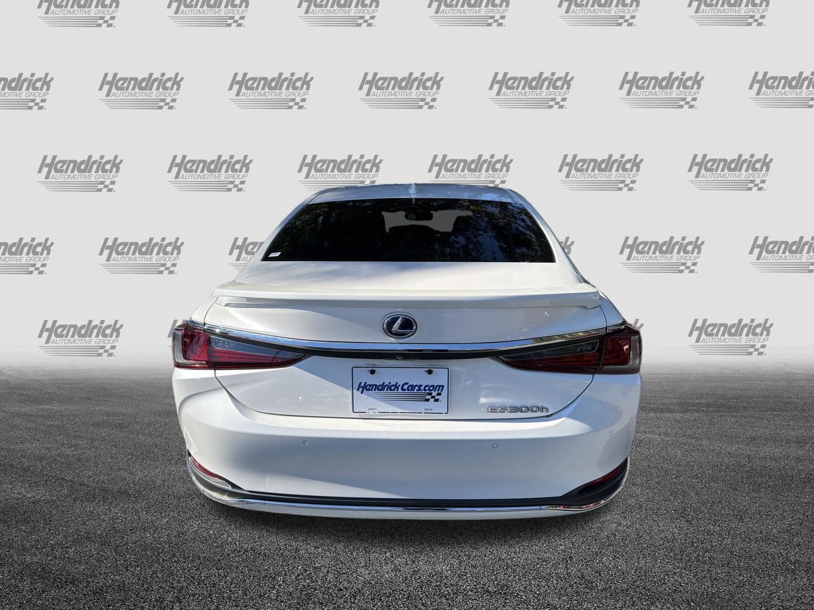 Used 2021 Lexus ES 300h w/ Accessory Package FWD image 8