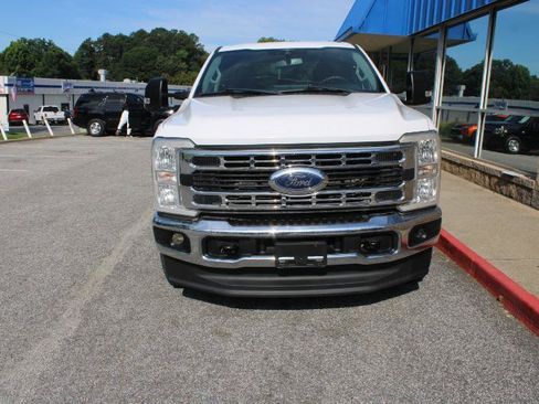 Used 2023 Ford F250 XLT AWD/4WD image 2