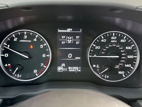 Certified 2024 Subaru Crosstrek 2.0i Premium AWD/4WD image 27