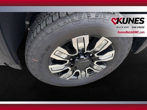 New 2026 GMC Sierra 2500 Denali w/ Denali Reserve Package AWD/4WD image 12