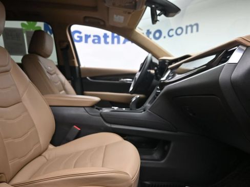 Certified 2023 Cadillac XT6 Premium Luxury w/ Platinum Package AWD/4WD image 9