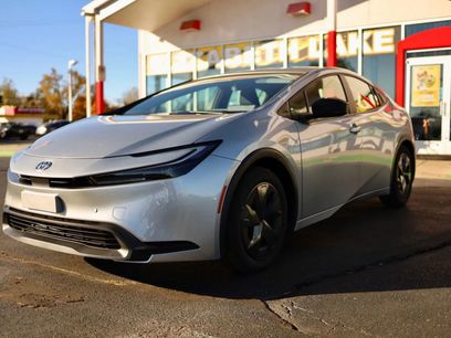 Used 2025 Toyota Prius LE