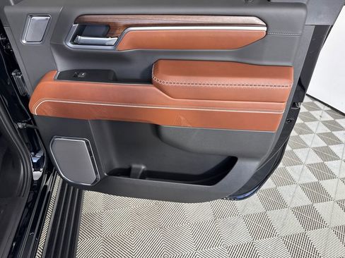 New 2026 GMC Sierra 2500 Denali Ultimate image 16