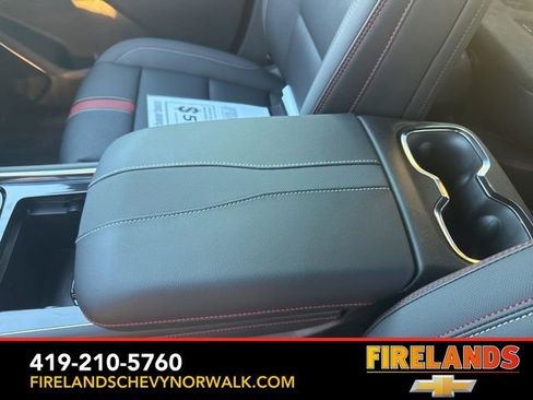 New 2026 Chevrolet Traverse RS w/ LPO, Floor Liner Package image 21