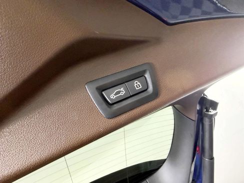 Used 2019 BMW X5 xDrive40i w/ M Sport Package AWD/4WD image 16