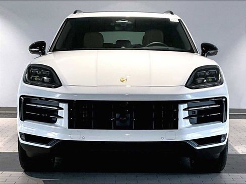 New 2026 Porsche Cayenne E-Hybrid AWD/4WD image 10
