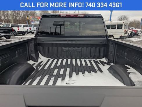 New 2026 GMC Sierra 2500 SLT w/ SLT Premium Package image 9