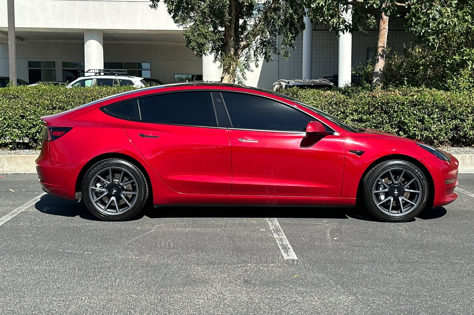 Used 2023 Tesla Model 3 Standard Range RWD image 8