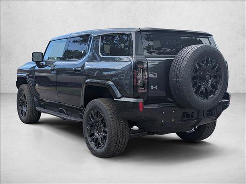 New 2026 GMC Hummer EV SUV w/ LPO, Dark Essentials Package AWD/4WD image 9