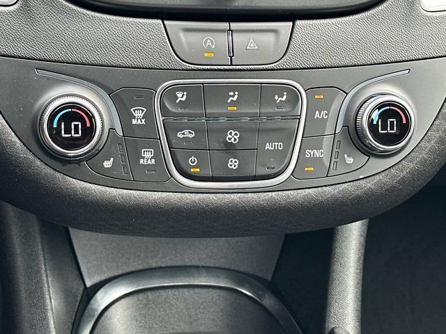 Used 2024 Chevrolet Malibu LT FWD image 24