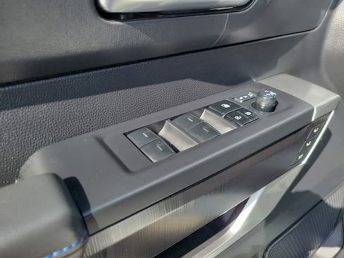 Used 2023 Toyota Tundra Platinum image 23