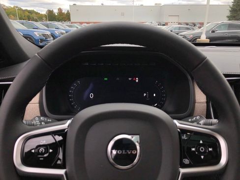 New 2026 Volvo XC90 B6 Ultra w/ Protection Package Premier image 19