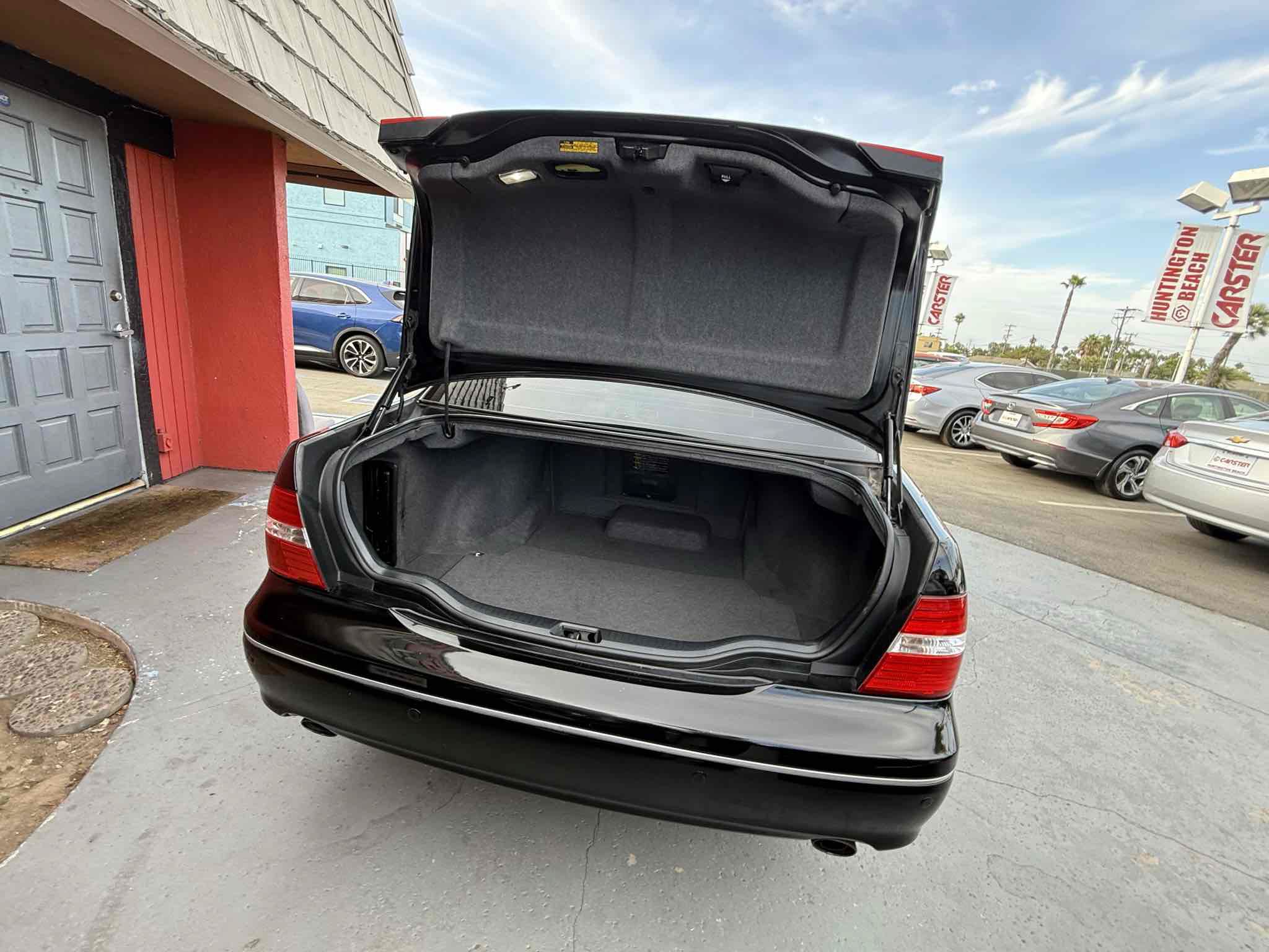 Used 2005 Lexus LS 430 RWD image 23