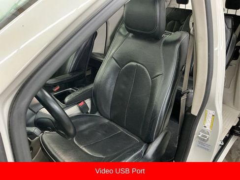 Used 2017 Chrysler Pacifica Limited w/ UConnect Theater Package image 34