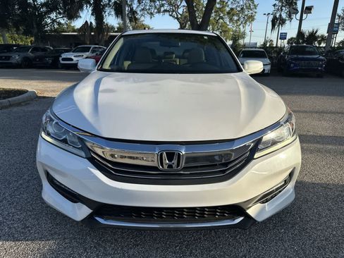 Used 2016 Honda Accord EX image 3