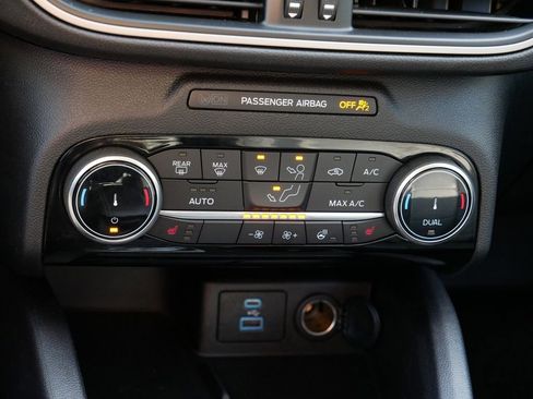 Certified 2022 Ford Escape SEL w/ Technology Package image 22