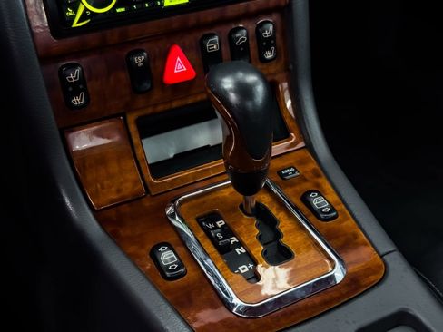 Used 2002 Mercedes-Benz SLK 320 image 37