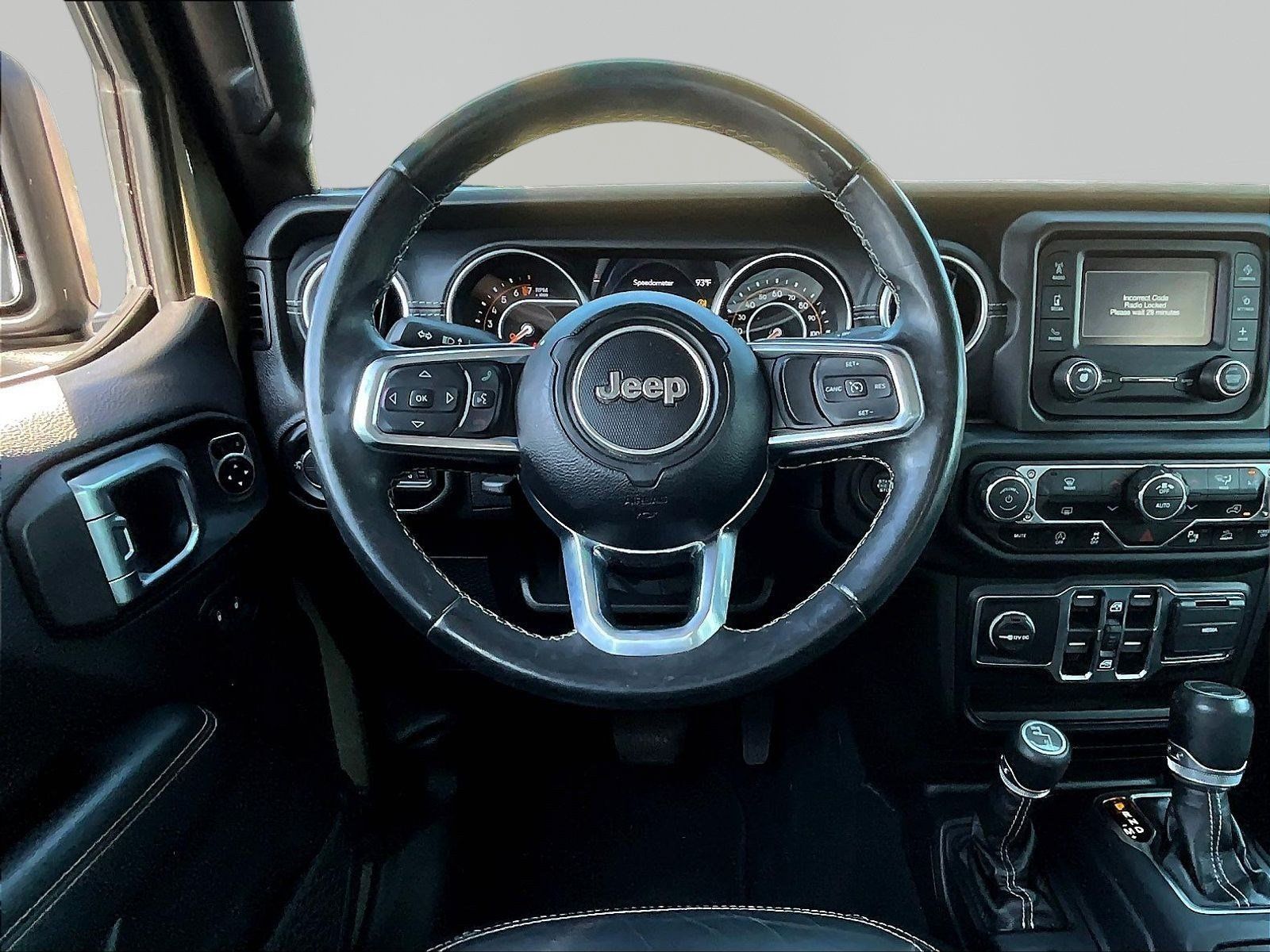Used 2020 Jeep Gladiator Overland AWD/4WD image 9