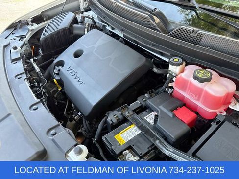 Certified 2023 Chevrolet Traverse LT w/ LT Premium Package AWD/4WD image 30