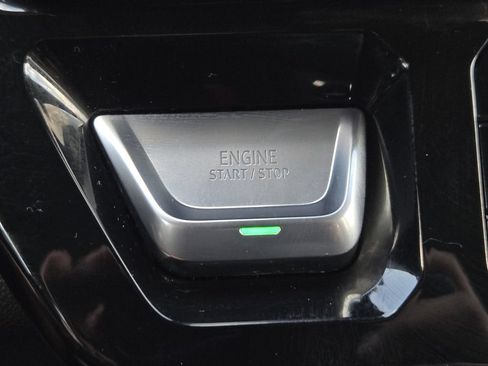 Used 2025 GMC Sierra 1500 Denali AWD/4WD image 16