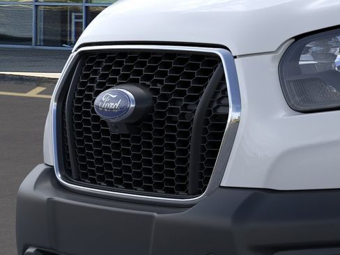 New 2025 Ford Transit 250 Low Roof RWD image 18