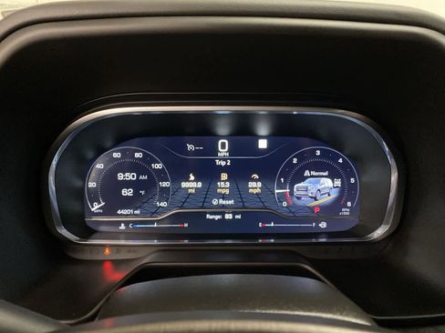 Used 2022 GMC Yukon AT4 image 26