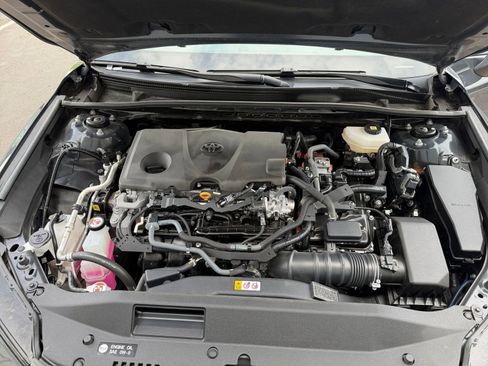 Used 2025 Toyota Camry LE FWD image 31