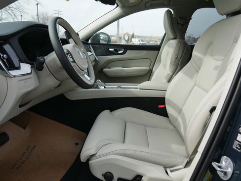 New 2026 Volvo XC60 B5 Ultra w/ Climate Package AWD/4WD image 5