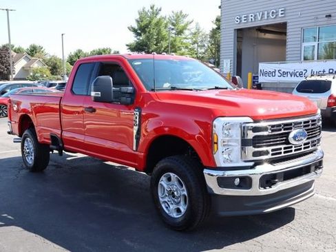 New 2026 Ford F350 XLT w/ FX4 Off-Road Package AWD/4WD image 14