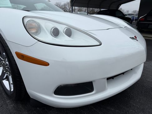 Used 2007 Chevrolet Corvette Coupe w/ Preferred Equipment Group image 15