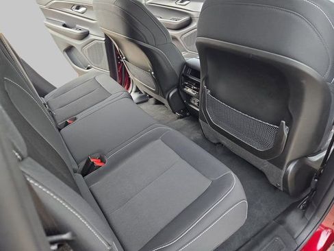 Used 2024 Jeep Grand Cherokee Laredo X image 13