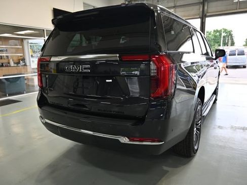 New 2026 GMC Yukon XL Elevation w/ Elevation Premium Package AWD/4WD image 5