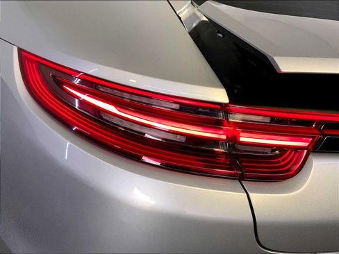 Certified 2019 Porsche Panamera 4 AWD/4WD image 30