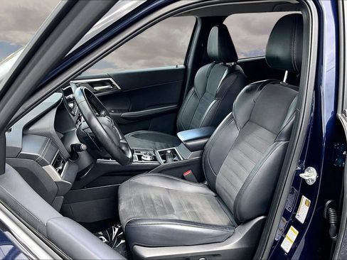 Used 2024 Mitsubishi Outlander SE AWD/4WD image 21