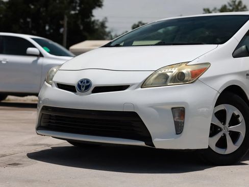 Used 2012 Toyota Prius Two FWD image 17